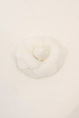 INGEBORG / カメリアコサージュ  白 I-24-07-24-097-LO-AC-HD-ZI
