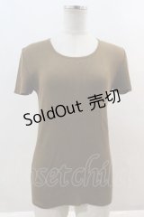 INGEBORG / ロゴ刺繍ストライプ風地カットソー  ブラウン I-24-08-19-057-LO-TO-HD-ZT031