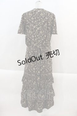 画像2: KANEKO ISAO / フラワー柄レース段フリル半袖ワンピース  ブラウン I-24-08-21-068-EL-OP-HD-ZT197