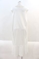 画像2: INGEBORG / カットソーワンピース 3(9号) 白 I-24-08-21-093-LO-OP-HD-ZT223 (2)