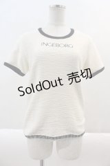 INGEBORG / パイピングロゴTシャツ  オフ×ブラック I-24-08-30-089-LO-TS-HD-ZT416