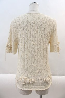 画像2: INGEBORG / 袖裾フラワーモチーフ半袖ニットカーディガン  オフホワイト I-24-08-30-102-LO-TO-HD-ZT033