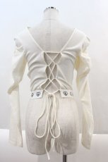 画像2: 【SALE】Ank Rouge / 後ろ編み上げハートトップス  アイボリーＸ黒 I-24-09-14-014-CA-TO-HD-ZT470 (2)