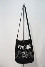 画像1: 【SALE】MILKBOY / PSYCHICショルダーバッグ  黒Ｘ白 I-24-09-20-124-MB-BG-HD-ZT335 (1)