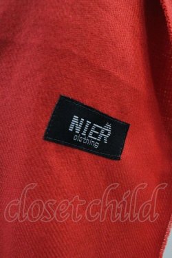 画像2: NieR Clothing / G ロゴマフラー  赤ｘ黒 I-24-09-27-049-PU-ZA-HD-ZT305