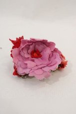 画像2: 【SALE】Jane Marple / HAT 3カラーフラワーバレッタ  ピンクＸ赤 I-24-10-05-124-JM-AC-HD-ZTK015 (2)