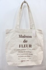 Maison de FLEUR / ブランドロゴプリントトートバッグ  アイボリー I-24-10-07-094-LO-BG-HD-ZT335