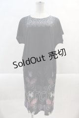 abilletage / Tシャツワンピースバタフライ  黒 I-24-10-29-036-GO-OP-HD-ZT336