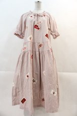 画像1: PINK HOUSE / PINK HOUSE×HELLO KITTY ネームワッペン使いワンピース  ピンク I-24-12-07-077-LO-OP-HD-ZI (1)