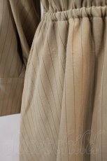 画像4: 【SALE】LEBECCA boutique / プレーン仕上げたストライプワンピース  ベージュ I-24-12-18-054-EL-OP-HD-ZT446 (4)