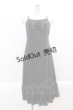 画像1: Rozen Kavalier / フロント刺繍キャミワンピース  黒 I-24-12-22-065-OO-OP-HD-ZI