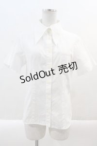 PEACE NOW / 後ろ襟刺繍半袖ブラウス  白 I-24-12-22-030-PU-BL-HD-ZI