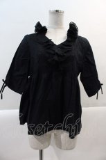 画像1: 【SALE】PINK HOUSE / 鈴蘭刺繍Vネックフリルブラウス  ブラック I-25-01-20-074-LO-BL-HD-ZT064 (1)