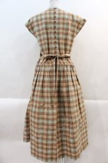画像2: PINK HOUSE / ロゴ刺繍パッチワークチェック半袖ワンピース  ベージュ I-25-01-26-047-LO-OP-HD-ZT481 (2)