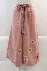 PINK HOUSE / クマワッペン散らしチノスカート  ピンク I-25-01-26-052-LO-SK-HD-ZS
