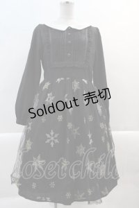 axes femme / 雪の結晶ラメ刺繍長袖ワンピース  黒Ｘゴールド I-25-02-07-065-AX-OP-HD-OS