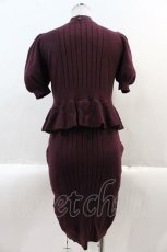画像2: 【SALE】EATME / ペプラムニットワンピース  バーガンディ I-25-02-09-053-LO-OP-HD-ZT448 (2)