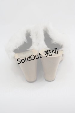 画像2: MILK / SH ファーポンポンサボ 約23.5cm(内側採寸) ベージュ I-25-03-08-078-ML-SH-HD-ZT-K017