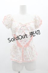 LIZ LISA / ローズブーケレースプリント半袖ブラウス  サックスＸピンクＸアイボリー I-25-03-12-013-LO-BL-HD-ZI