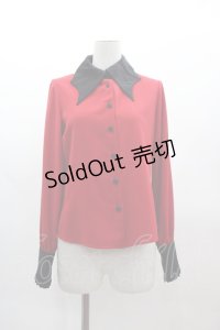 Moi-meme-Moitie / 蝙蝠カラーブラウス  赤Ｘ黒 I-25-03-12-004-MO-BL-HD-ZI