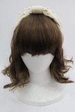 画像2: 【SALE】Shirley Temple / パールベロアリボンカチューシャ  アイボリー I-25-03-21-115-ET-AC-HD-ZT437-F003 (2)