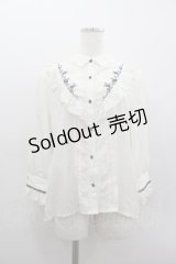 axes femme / バラ刺繍ヨーク切替七分袖ブラウス  アイボリー I-25-03-23-009-AX-BL-HD-ZI