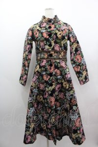 Juliette et Justine / COAT ラ スキュルテ デュ ラ ローズ  黒 I-25-03-23-048-CL-CO-HD-ZT-C063