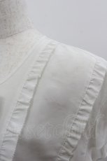 画像3: 【SALE】INGEBORG / フリルリボン半袖ブラウス  白 I-25-03-29-042-LO-BL-HD-ZT229 (3)