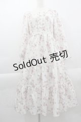 axes femme / 桜柄ティアードワンピース M キナリ I-25-04-04-074-AX-OP-HD-ZI