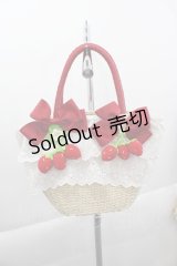 axes femme kawaii / いちごあみぐるみ付カゴバッグ  レッド I-25-04-04-102-AX-BG-HD-ZI