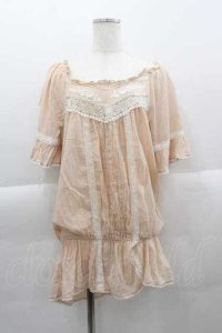 LIZ LISA / フラワーレース刺繍半袖トップス  ピンクＸ白 I-25-04-12-060-LO-TO-HD-ZI