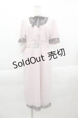 Jamieエーエヌケー / レース切り替え半袖ワンピース  ピンクＸ黒 I-25-04-12-086-LO-OP-HD-ZI