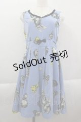 Emily Temple cute / モノトーンフェイバリットプリントノースリーブワンピース  ブルー I-25-04-12-092-ET-OP-HD-ZI