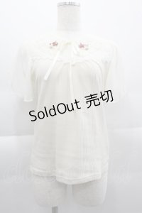axes femme / フラワーカラーカットプルオーバー  アイボリー I-25-04-16-011-AX-TO-HD-ZI