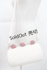 Maison de FLEUR / モノグラムロールケーキショルダーバッグ  アイボリーＸ赤 I-25-04-16-105-LO-BG-HD-ZI