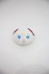 画像1: BABY,THE STARS SHINE BRIGHT / ねこくみゃちゃんクリップブローチ  白Ｘ赤 I-25-04-16-120-BA-AC-HD-ZI (1)