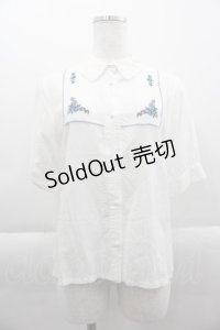 Fi.n.t / ハンカチクロスステッチ刺繍ブラウス  白 I-25-04-16-002-CA-BL-HD-ZI