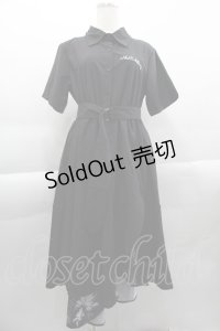NieR Clothing / ロゴ刺繍半袖ワンピース  黒Ｘ紫 I-25-04-16-034-PU-OP-HD-ZI
