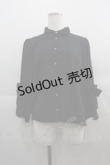 axes femme kawaii / パールブローチ付ブラウス M ブラック I-25-04-21-008-AX-BL-HD-ZI