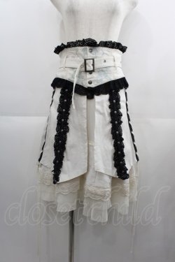 画像1: Ozz Croce / 薔薇刺繍ベルトオーバースカート&レーススカートセット  白 I-25-04-21-092-OO-SK-HD-ZI