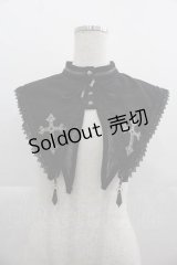 Ozz oneste / クロス刺繍つけ襟  黒 I-25-05-07-106-OO-ZA-HD-ZI