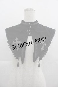 Ozz oneste / クロス刺繍つけ襟  黒 I-25-05-07-106-OO-ZA-HD-ZI