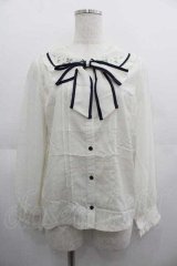 axes femme POETIQUE / リボン付ストロベリー刺繍ブラウス M ベージュ I-25-05-07-025-AX-BL-HD-ZI