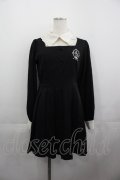 Ank Rouge / エンブレム刺繍ドーリーワンピース  黒 I-25-05-11-110-CA-OP-AS-ZI