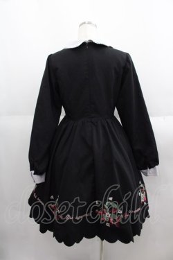 画像2: Ank Rouge / いちご刺繍長袖ワンピース  黒Ｘ赤 I-25-05-19-044-CA-OP-HD-ZI