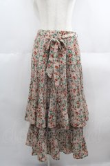 axes femme / 花柄プリーツティアードスカート  ベージュ I-25-05-19-086-AX-SK-SZ-ZI