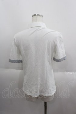 画像2: Fi.n.t / ロゴ刺繍タイポロシャツ  ホワイト I-25-05-19-007-CA-TO-HD-ZI