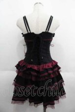 画像2: OZZ ANGELO / 薔薇刺繍サイド編み上げコルセットキャミワンピース  黒Ｘ赤 I-25-05-29-097-OO-OP-HD-ZI (2)