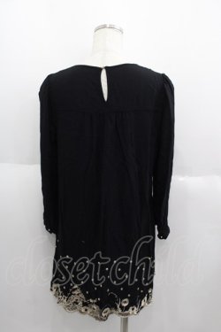 画像2: Cherir la femme / スカラップラウンド刺繍長袖チュニック  黒Ｘゴールド I-25-06-01-035-LO-TO-HD-ZI