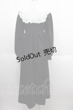画像2: Jamie エーエヌケー / ハイネック刺繍サイドベルトロングワンピース  黒Ｘ白 I-25-06-04-065-LO-OP-HD-ZI